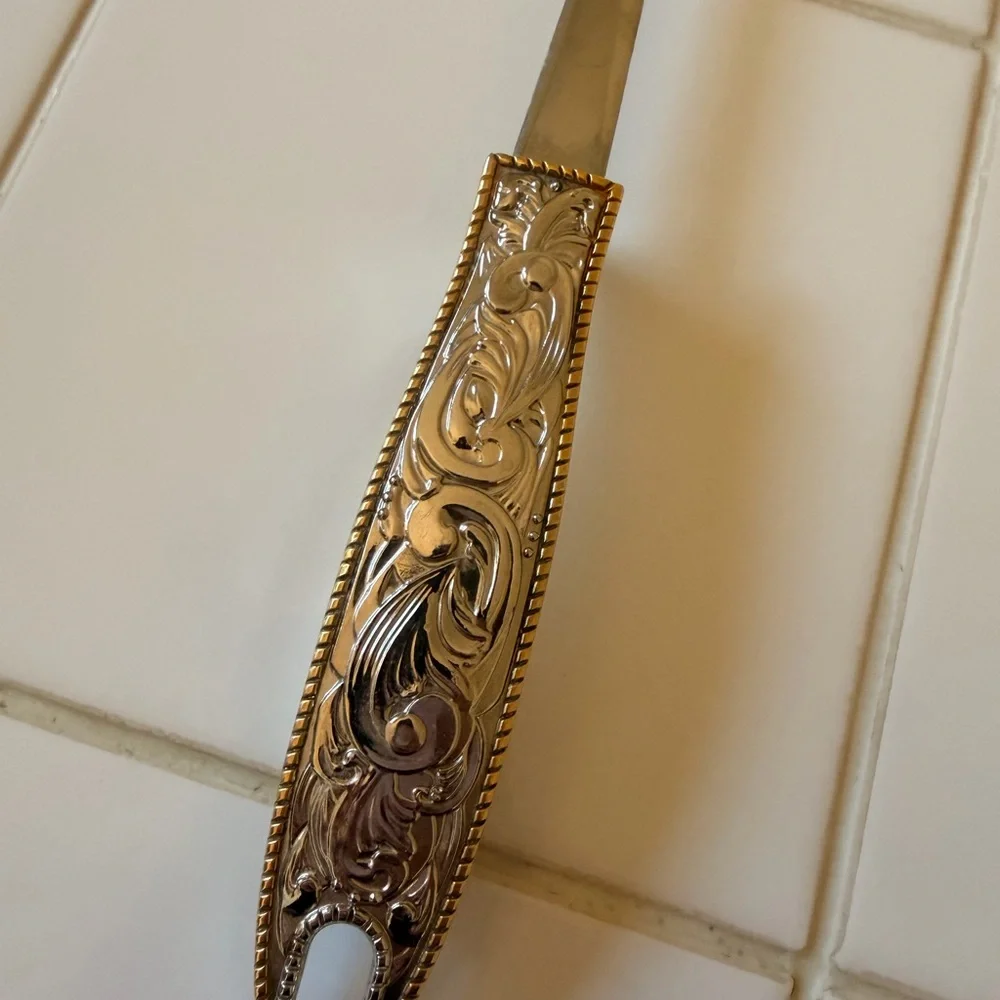 Cowboy Living Western Buckle Style Silver gold Serving Utensil Set of 3 EUC